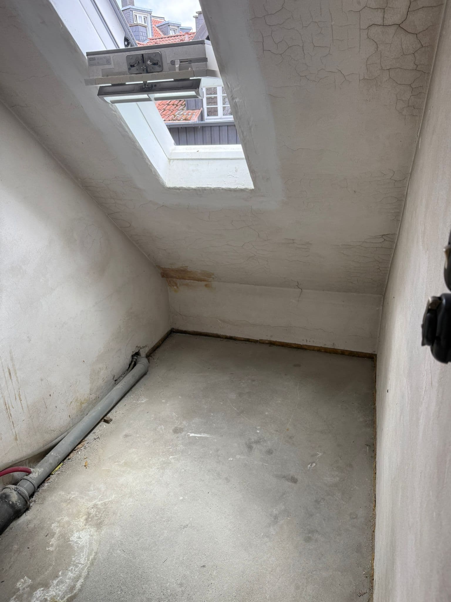 Dachboden entrümpelt - Vorher Nachher